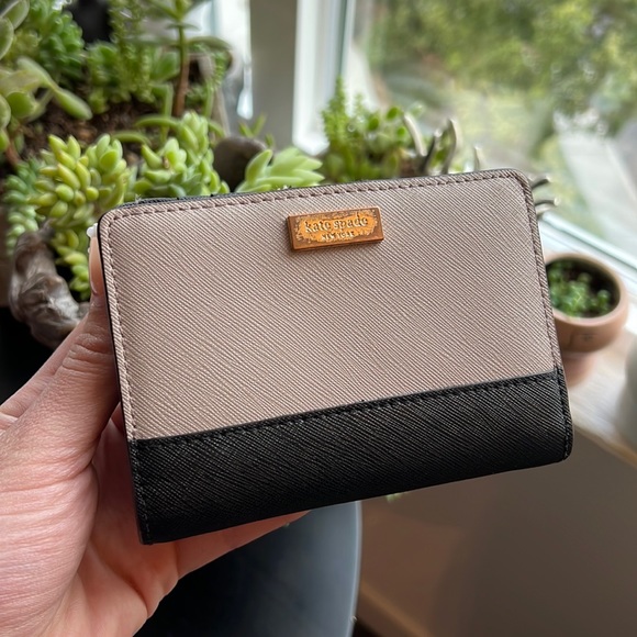 Kate spade blush pink leather wallet - Picture 2 of 11